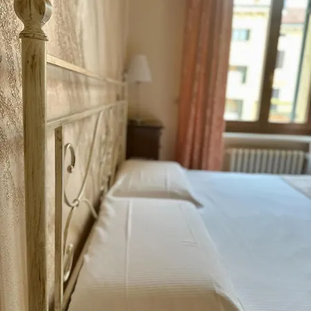 Relais Ponte Pietra 4*