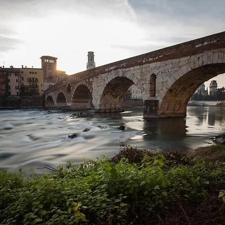 Bed & Breakfast Relais Ponte Pietra 4*