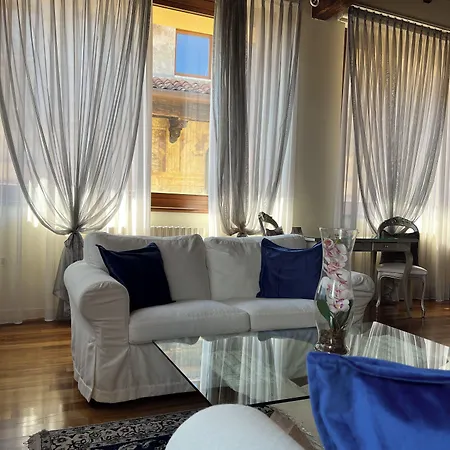 佩雅托桥莱亚斯住宿加早餐旅馆 住宿加早餐酒店 维罗纳