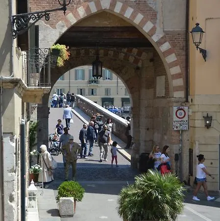 佩雅托桥莱亚斯住宿加早餐旅馆 维罗纳