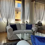 Relais Ponte Pietra Bed and Breakfast Βερόνα