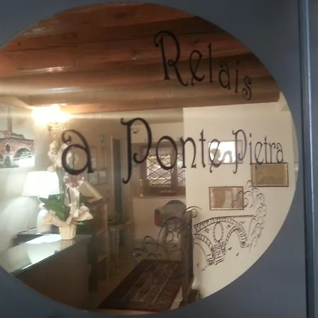 Relais Ponte Pietra 4*