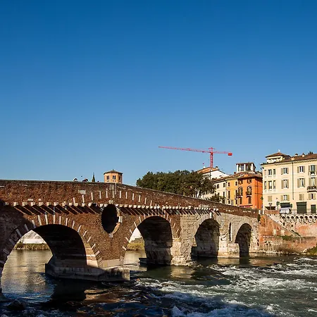 ベッド・アンド・ブレックファスト Relais Ponte Pietra 4*
