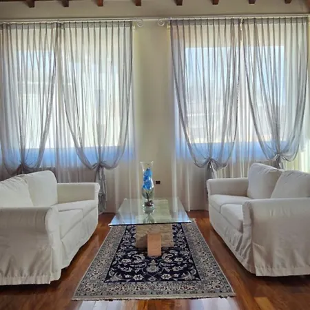 Relais Ponte Pietra 4*