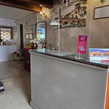 Relais Ponte Pietra 4* ヴェローナ