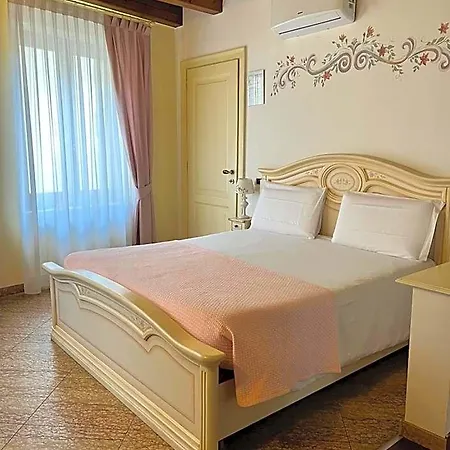 Alojamento de Acomodação e Pequeno-almoço Relais Ponte Pietra
