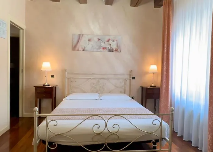 فندق مبيت وإفطار Relais Ponte Pietra 4*