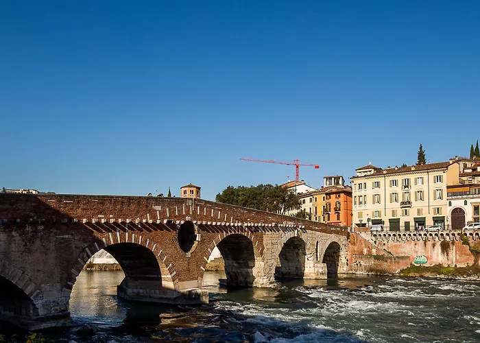 فندق مبيت وإفطار Relais Ponte Pietra 4*