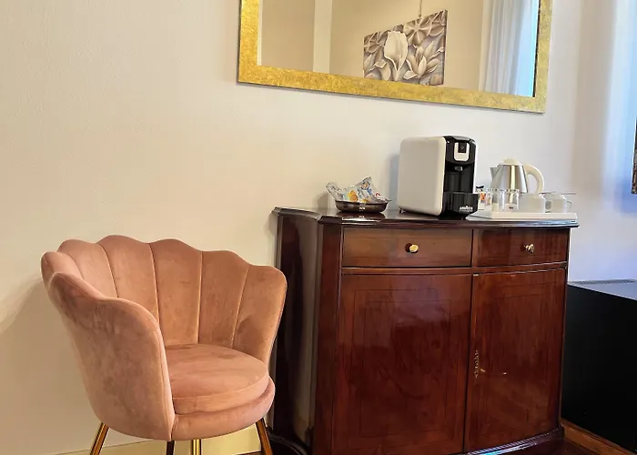 Relais Ponte Pietra فندق مبيت وإفطار فيرونا