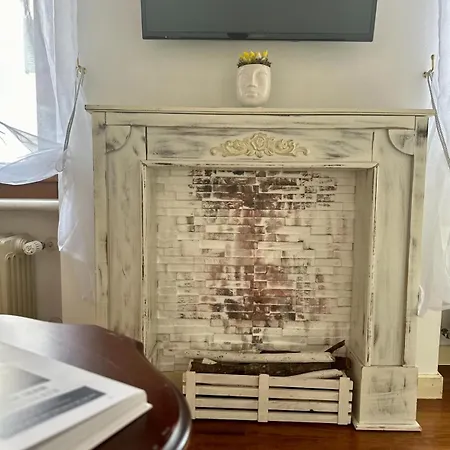 Relais Ponte Pietra 2* Верона