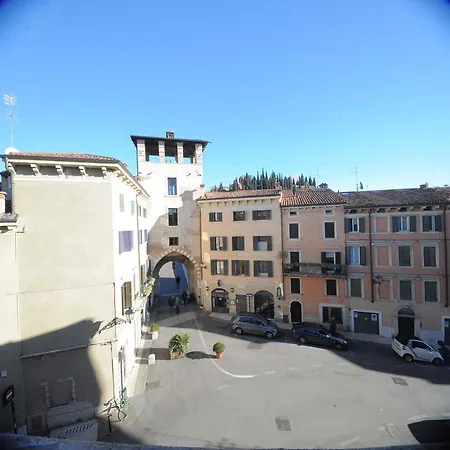 Bed & Breakfast Relais Ponte Pietra Verona