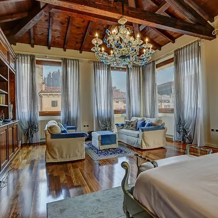 Relais Ponte Pietra Bed & Breakfast 2*