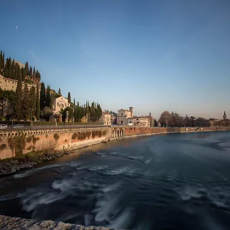 Relais Ponte Pietra 2* Verona