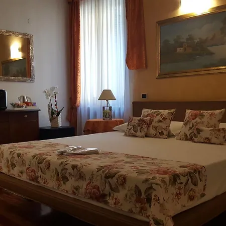 Relais Ponte Pietra Bed & Breakfast