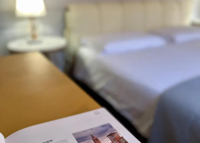 Bed & Breakfast Relais Ponte Pietra 4*